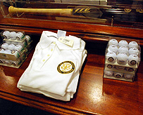 Reagaon Gift Souvenir  Golf Shirts  photo