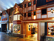 Valcartier Theme Shopping Street photo