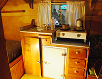 Interior 138 Alma Icebox photo