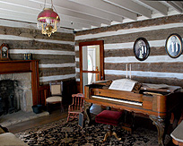 Will Rogers Birthhouse Livingroom photo